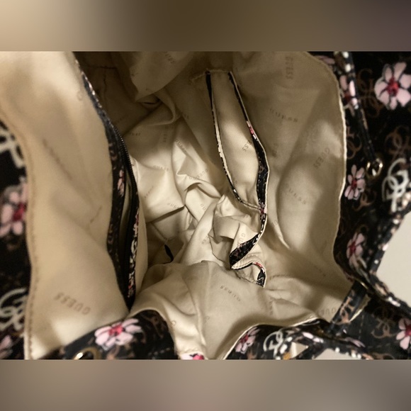 Brand NEW with Tags NWT Guess backpack print with details main image 6